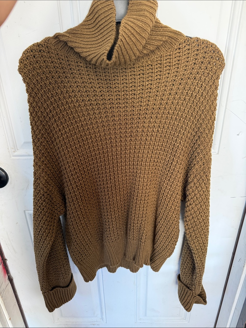 Daytrip Chunky Turtleneck Sweater in Camel Brown